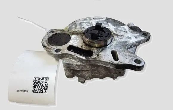 Audi A4 S4 B8 8K Vacuum pump 03L145100