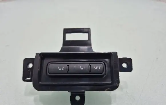 Nissan Murano Z52 Seat memory switch 