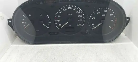 Renault Scenic I Speedometer (instrument cluster) 215781612
