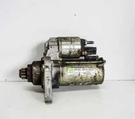 Volkswagen Golf VI Starter motor 02Z911023G
