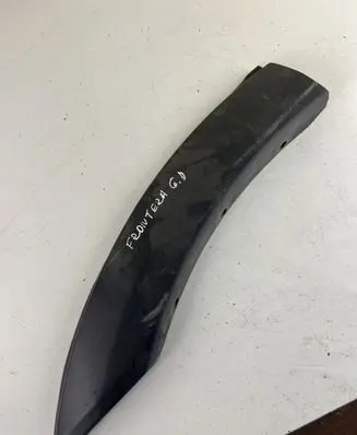 Opel Frontera B Rear arch trim