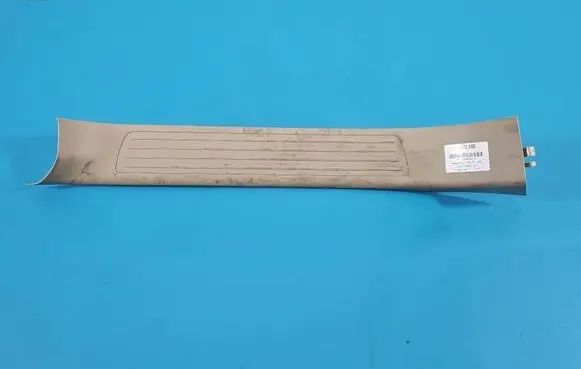Mercedes-Benz GL X166 Foot area side trim A1666800835 IMPRK1575080
