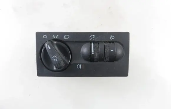 Volkswagen Golf III Light switch 1H6941531N