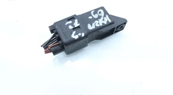 Seat Ibiza IV (6J,6P) Glow plug pre-heat relay 0281003038