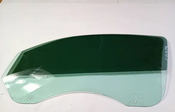Ford Mustang V Front door window/glass (coupe) DD10697GTN
