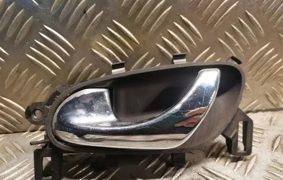 Nissan Pulsar Front door interior handle 806714EA0A