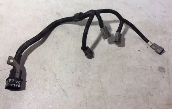 Mitsubishi Galant Fuel injector wires
