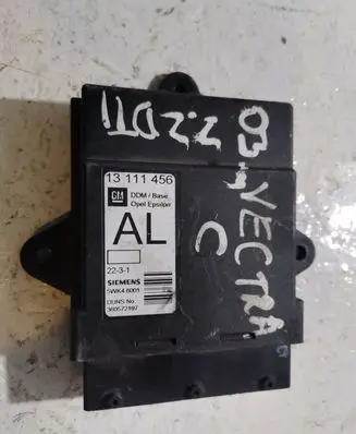 Opel Vectra C Door central lock control unit/module 13111456
