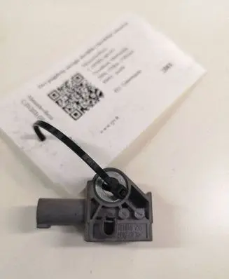 Mercedes-Benz C W203 Airbag deployment crash/impact sensor A2048201985 5WK43584 04896011AB