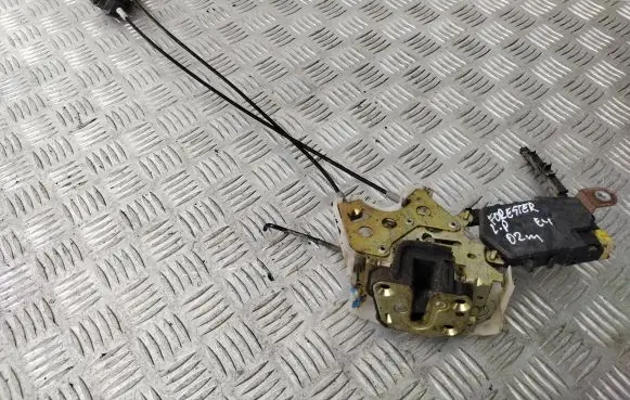Subaru Forester SF Front door lock