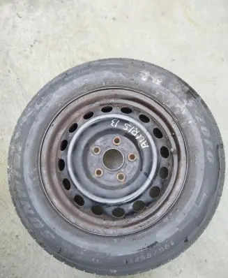 Toyota Auris E180 R15 steel rim 