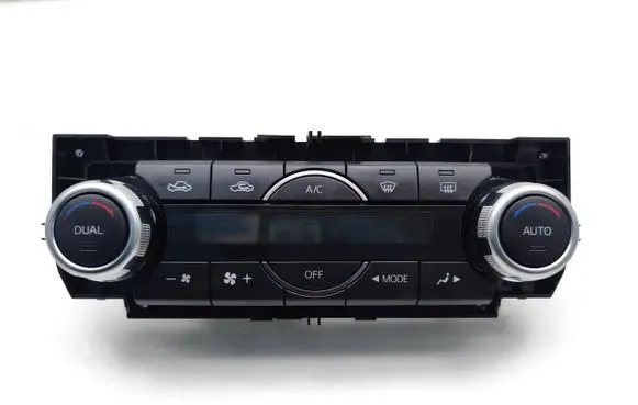 KIA Sportage Climate control unit B45D61190D