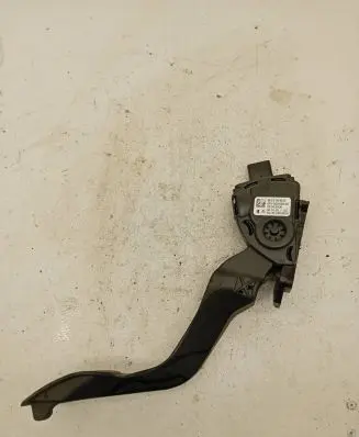 Peugeot 207 Accelerator throttle pedal 9681434380 28042006 6PV00908302