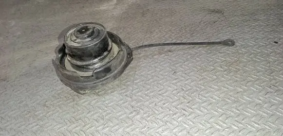Volkswagen Caddy Fuel tank filler cap 1J0201553AK