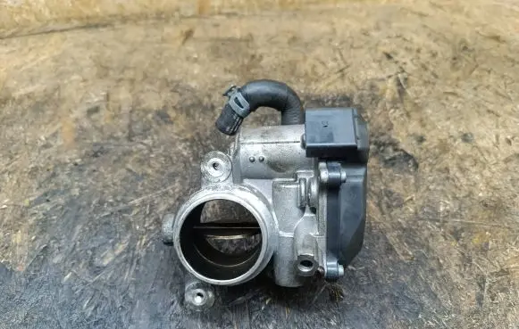 Skoda Octavia Mk3 (5E) Throttle valve 04L128063N A2C82502900