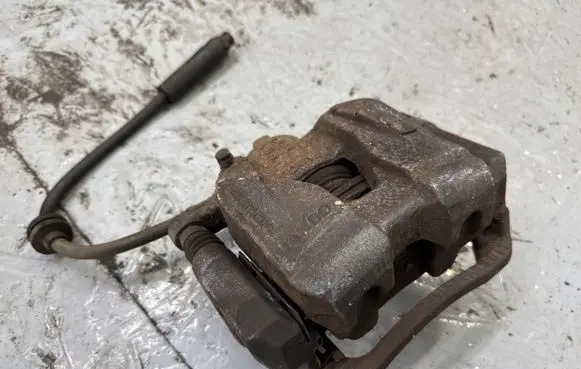 Jeep Compass Front brake caliper