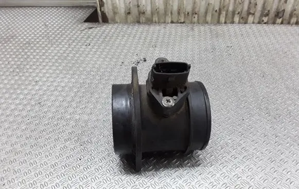 Volvo V70 Mass air flow meter 0280218088 8670115