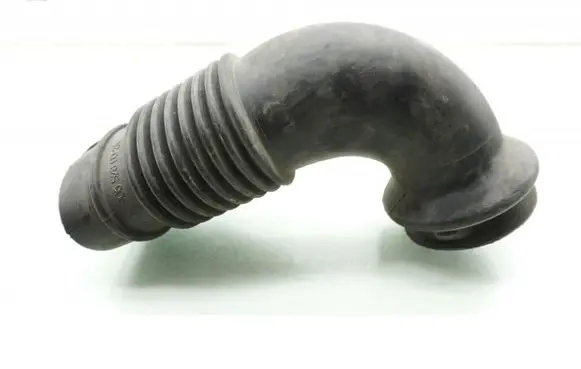 Air intake hose/pipe