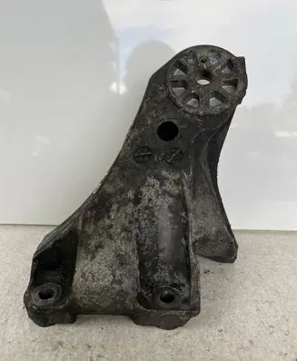 Audi Q7 4L Engine mounting bracket 7L6199308B AC46000