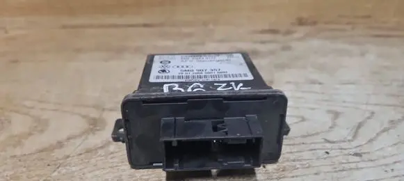 Volkswagen PASSAT B6 Light module LCM 5M0907357