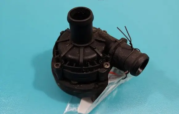 Volkswagen Caddy Electric auxiliary coolant/water pump 0392023420 IMPRK1399484