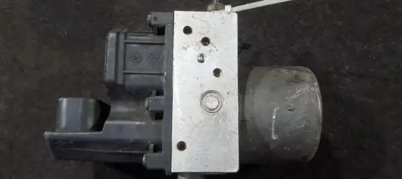 Ford Mondeo Mk III ABS Pump 0265800007 1s71-2m110-ae