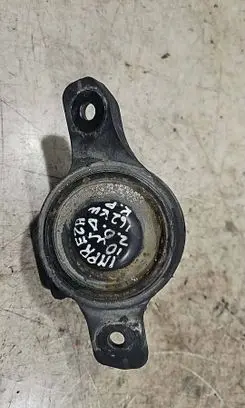 Subaru Impreza III Engine mount bracket 