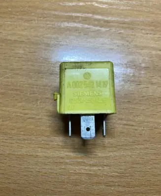 Mercedes-Benz A W169 Other relay A0025421419 C2600