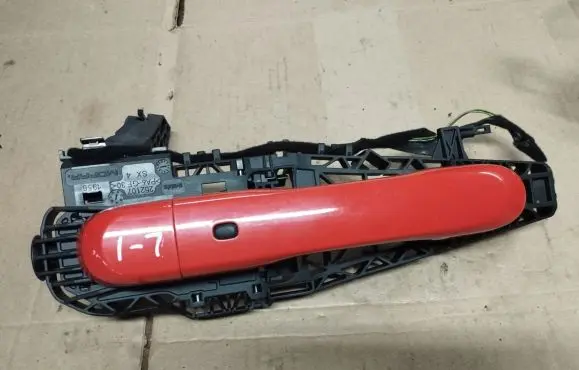Jeep Renegade Front door exterior handle 252107