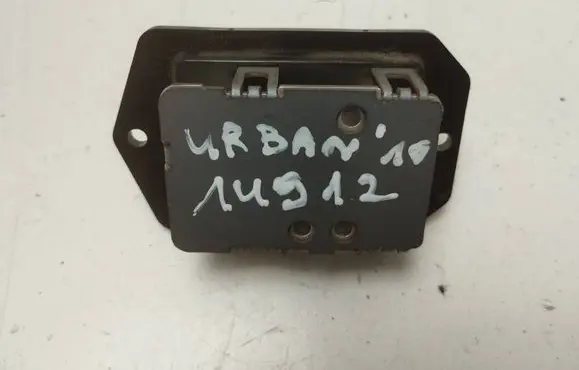 Toyota Urban Cruiser (XP110) Heater blower motor/fan resistor