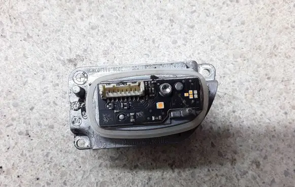 BMW 5 G30 G31 G38 LED ballast control module 10390110780