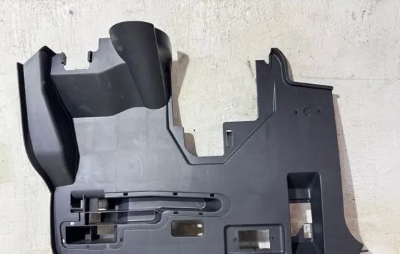 Mercedes-Benz B W245 Dashboard lower bottom trim panel 