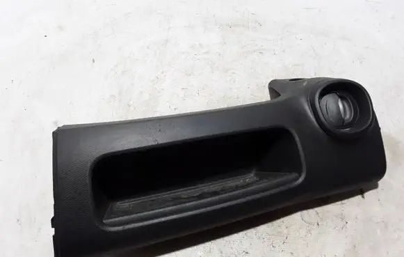 Renault Trafic III (X82) Panel trim 683107829R