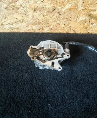 Skoda Superb B6 (3T) Vacuum pump 03L145100F