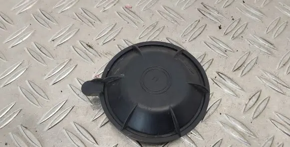 Toyota Avensis T270 Headlight/headlamp dust cover