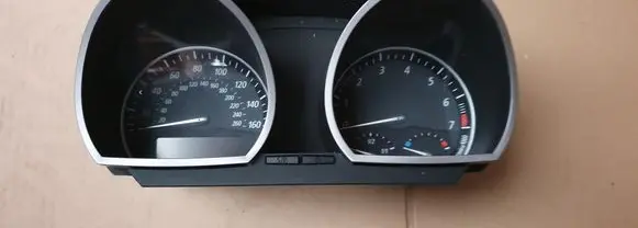 BMW Z4 E85 E86 Speedometer (instrument cluster) 102425113 9115004301