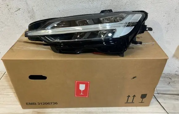 Volvo V60 Headlight/headlamp