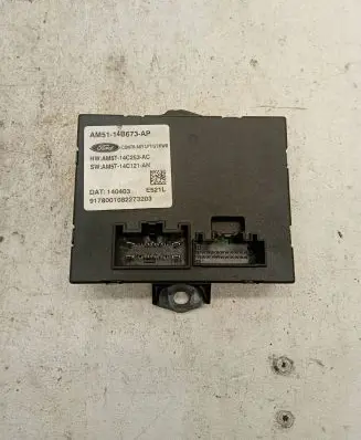 Ford C-MAX II Comfort/convenience module AM5114B673AP AM5T14C121AN AM5T14C253AC