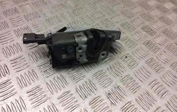 Opel Grandland X Front door lock 16943121