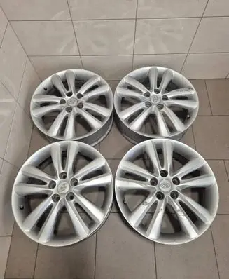 Hyundai ix35 R18 alloy rim 529102S300