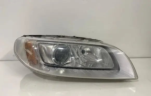 Volvo XC70 Headlight/headlamp 31420014 6336600001 30000001440645