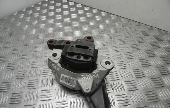 Ford C-MAX II Engine mount bracket FV637M121AE VD18812