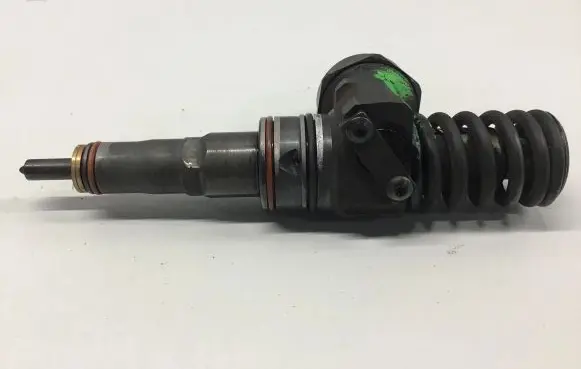 Audi A3 S3 A3 Sportback 8P Fuel injector 03G130073AJ