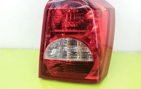 Dodge Caliber Rear/tail lights 05303752