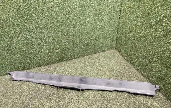 Renault Master III Radiator trim 214760020R