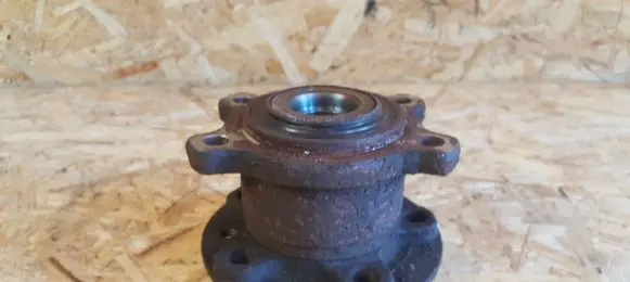 Volvo XC60 Rear wheel hub