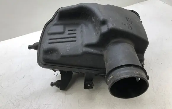 Renault Koleos I Air filter box
