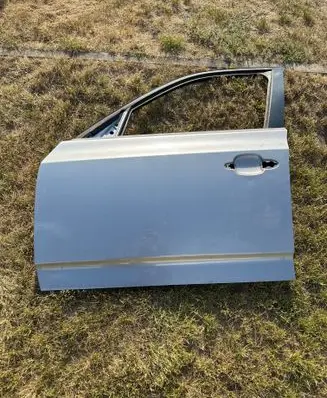 BMW X3 E83 Front door