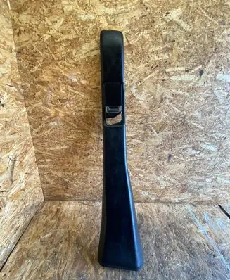 Mercedes-Benz E W124 (B) pillar trim (bottom) 1246920122