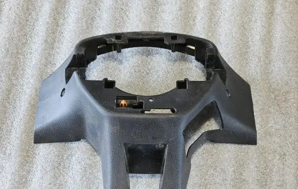 Subaru Legacy Steering wheel trim GS13115060 GS13115050